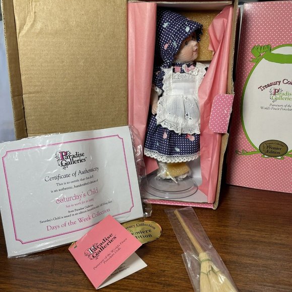 DAYS OF THE WEEK Porcelain Glass DOLLS Set Boxes Accessories Lot of 7 Vintage - Picture 6 of 12